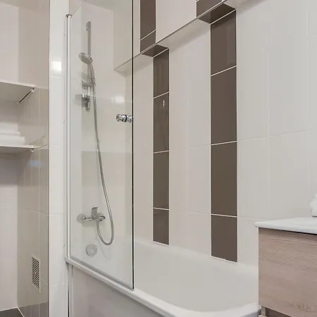 Residhotel Galerie Tatry 3* Burdeos